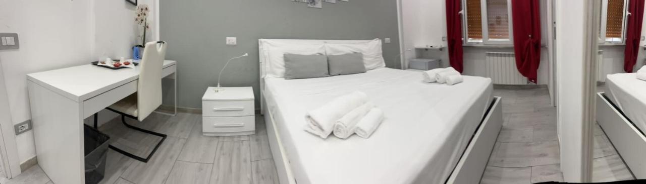 One Hundred Rooms — Foto 2